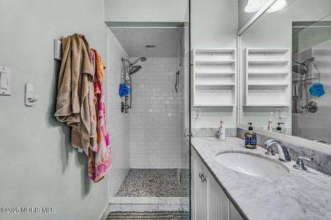 Tiny photo for 4132 Sheraton Road, Ottawa Hills, OH 43606 (MLS # 10000370)