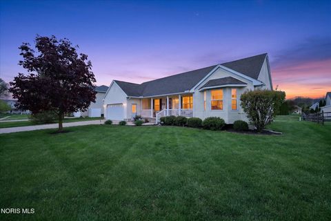 Photo of 7100 Harvester Road, Maumee, OH 43537 (MLS # 10006605)