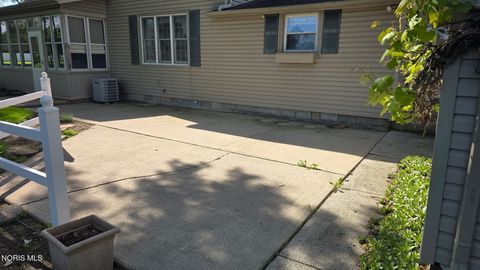 Tiny photo for 1210 South Street, Findlay, OH 45840 (MLS # 10007663)