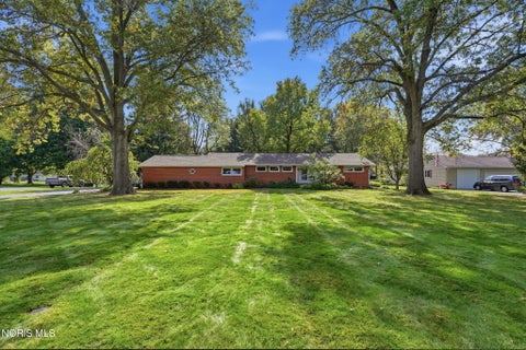 Tiny photo for 501 Bluebonnet Drive, Findlay, OH 45840 (MLS # 10014626)
