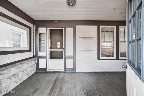 Tiny photo for 150 E Broadway Street, Toledo, OH 43605 (MLS # 10006486)