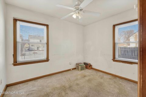 Tiny photo for 3333 Beaumont Drive, Toledo, OH 43608 (MLS # 10003423)