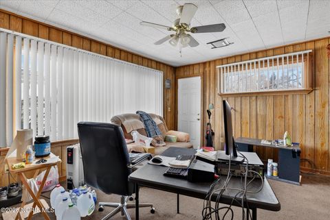 Tiny photo for 3333 Beaumont Drive, Toledo, OH 43608 (MLS # 10003423)