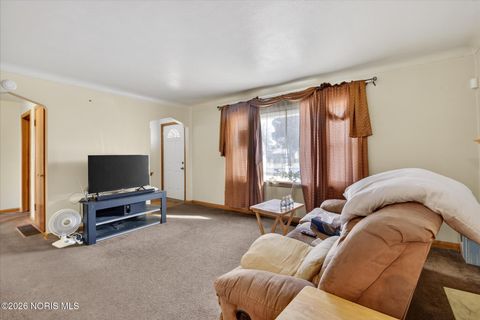 Tiny photo for 3333 Beaumont Drive, Toledo, OH 43608 (MLS # 10003423)