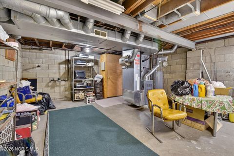 Tiny photo for 3333 Beaumont Drive, Toledo, OH 43608 (MLS # 10003423)