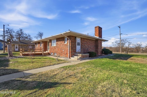Tiny photo for 611 Miami Street, Toledo, OH 43605 (MLS # 10014270)