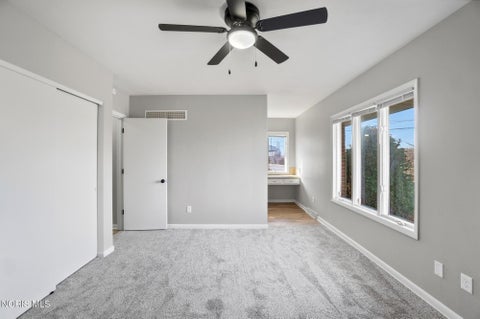 Tiny photo for 611 Miami Street, Toledo, OH 43605 (MLS # 10014270)