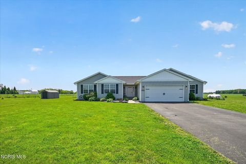 Photo of 24120 W Walbridge Road, Millbury, OH 43447 (MLS # 10008105)