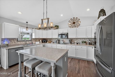 Tiny photo for 24120 W Walbridge Road, Millbury, OH 43447 (MLS # 10008105)