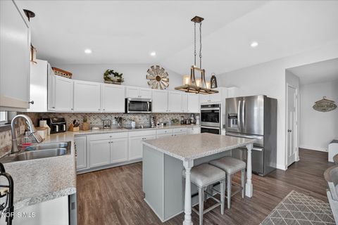 Tiny photo for 24120 W Walbridge Road, Millbury, OH 43447 (MLS # 10008105)