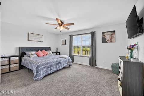 Tiny photo for 24120 W Walbridge Road, Millbury, OH 43447 (MLS # 10008105)