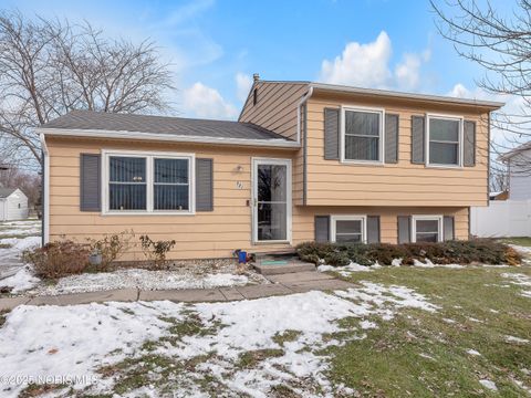 Photo of 321 Harding Street, Defiance, OH 43512 (MLS # 10002300)