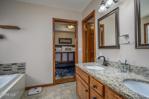 Tiny photo for 3407 Manley Road, Maumee, OH 43537 (MLS # 10005295)