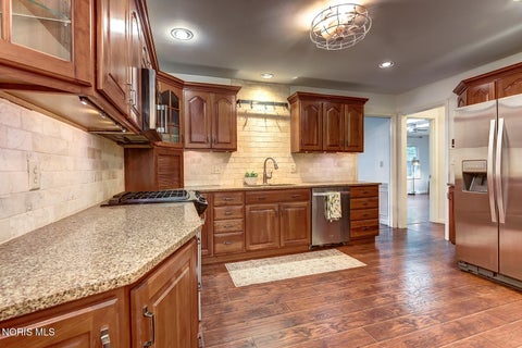 Tiny photo for 1917 Imperial Lane, Findlay, OH 45840 (MLS # 10012619)