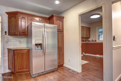 Tiny photo for 1917 Imperial Lane, Findlay, OH 45840 (MLS # 10012619)