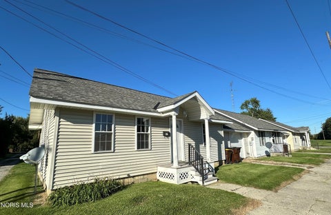 Photo of 609615621 E Court St., Montpelier, OH 43543 (MLS # 10014126)