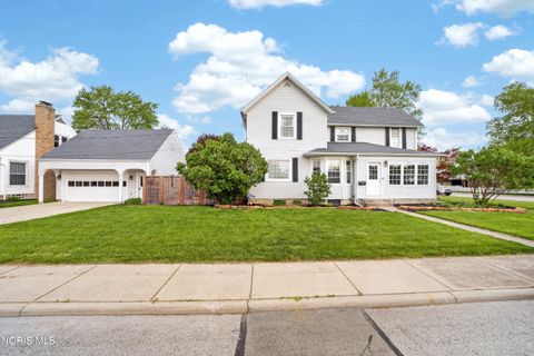 Tiny photo for 300 Elm Street, Findlay, OH 45840 (MLS # 10006803)