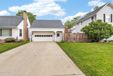 Tiny photo for 300 Elm Street, Findlay, OH 45840 (MLS # 10006803)
