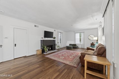 Tiny photo for 300 Elm Street, Findlay, OH 45840 (MLS # 10006803)