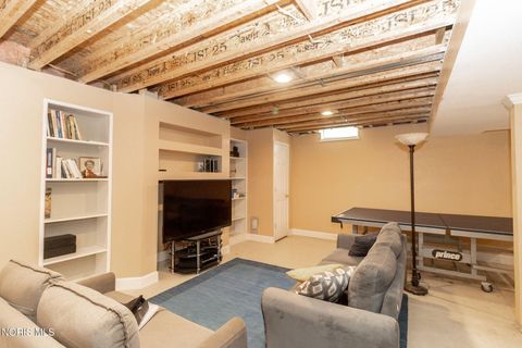 Tiny photo for 300 Twinbrook Drive, Perrysburg, OH 43551 (MLS # 10006152)