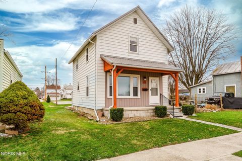 Tiny photo for 826 S Spring Street, Bucyrus, OH 44820 (MLS # 10005402)