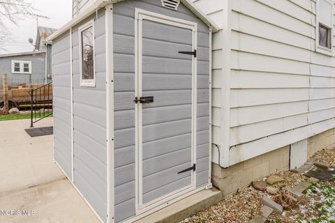 Tiny photo for 826 S Spring Street, Bucyrus, OH 44820 (MLS # 10005402)