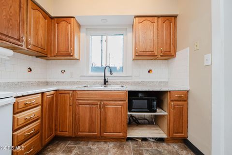 Tiny photo for 826 S Spring Street, Bucyrus, OH 44820 (MLS # 10005402)