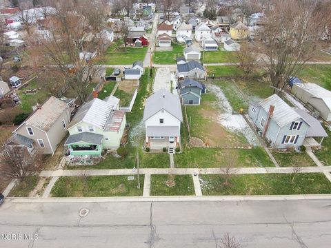 Tiny photo for 826 S Spring Street, Bucyrus, OH 44820 (MLS # 10005402)