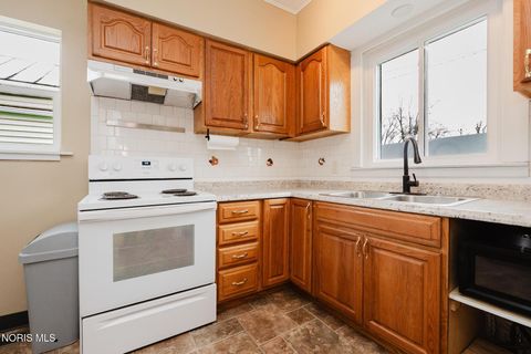 Tiny photo for 826 S Spring Street, Bucyrus, OH 44820 (MLS # 10005402)