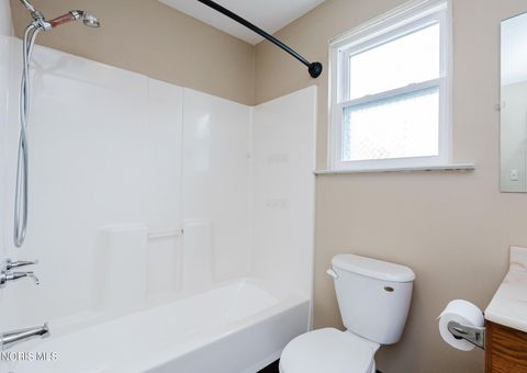 Tiny photo for 826 S Spring Street, Bucyrus, OH 44820 (MLS # 10005402)