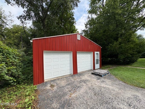 Tiny photo for 5356 Nebraska Avenue, Toledo, OH 43615 (MLS # 10012329)