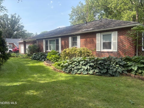 Tiny photo for 5356 Nebraska Avenue, Toledo, OH 43615 (MLS # 10012329)