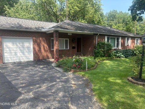 Homes For Sale - 5356 Nebraska Avenue<br/> Toledo, OH 43615