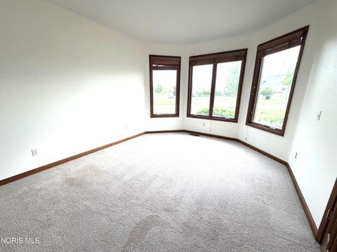 Tiny photo for 7939 N Woodbridge Road, Monclova, OH 43542 (MLS # 10008115)