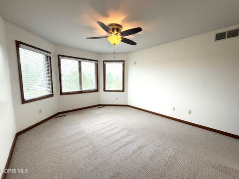 Tiny photo for 7939 N Woodbridge Road, Monclova, OH 43542 (MLS # 10008115)
