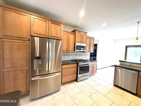 Tiny photo for 7939 N Woodbridge Road, Monclova, OH 43542 (MLS # 10008115)