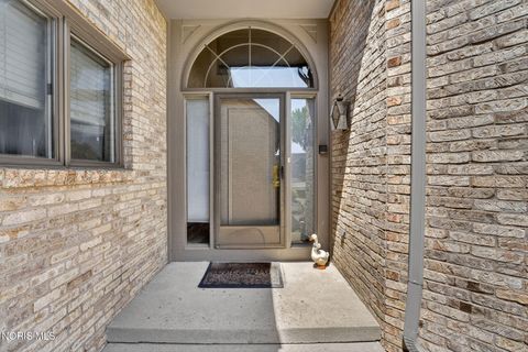 Tiny photo for 7402 Caracole Court, Sylvania, OH 43560 (MLS # 10008243)