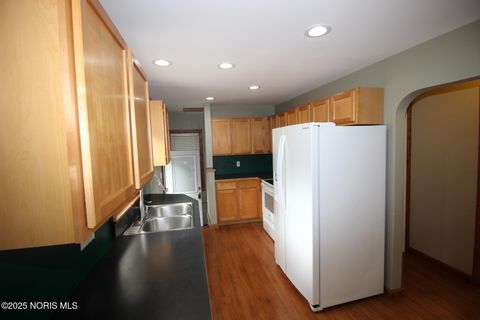 Tiny photo for 1135 Sawyer Road, Toledo, OH 43615 (MLS # 10000725)