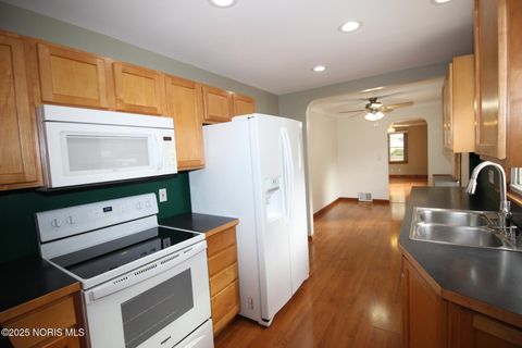 Tiny photo for 1135 Sawyer Road, Toledo, OH 43615 (MLS # 10000725)