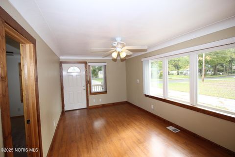Tiny photo for 1135 Sawyer Road, Toledo, OH 43615 (MLS # 10000725)