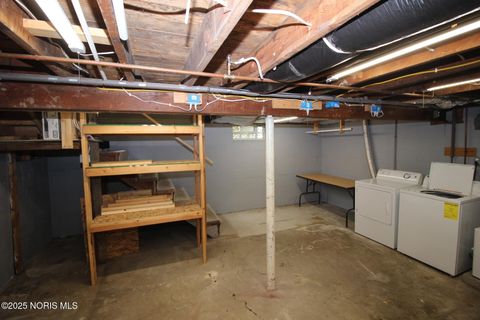 Tiny photo for 1135 Sawyer Road, Toledo, OH 43615 (MLS # 10000725)