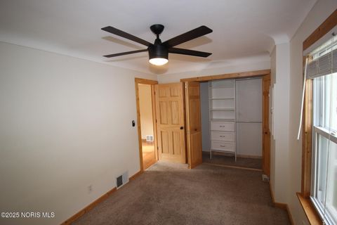 Tiny photo for 1135 Sawyer Road, Toledo, OH 43615 (MLS # 10000725)