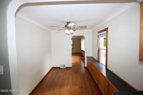 Tiny photo for 1135 Sawyer Road, Toledo, OH 43615 (MLS # 10000725)