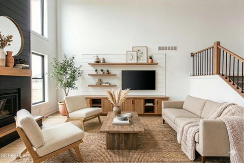 Tiny photo for 2107 Ashley Court, Perrysburg, OH 43551 (MLS # 10005098)