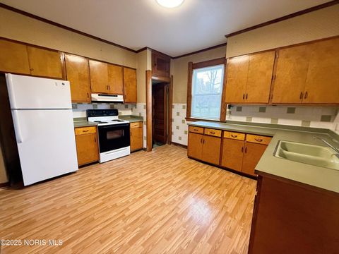 Tiny photo for 527 N Locust Street, Oak Harbor, OH 43449 (MLS # 10001691)