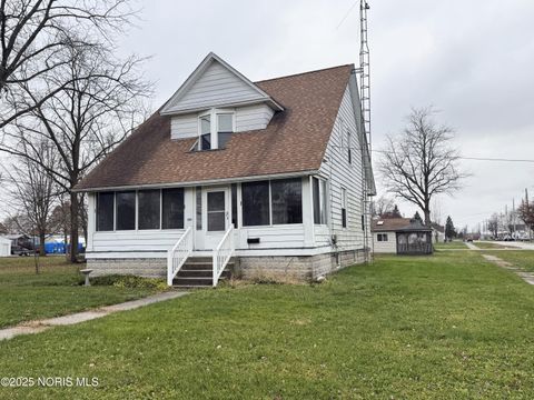 Tiny photo for 527 N Locust Street, Oak Harbor, OH 43449 (MLS # 10001691)