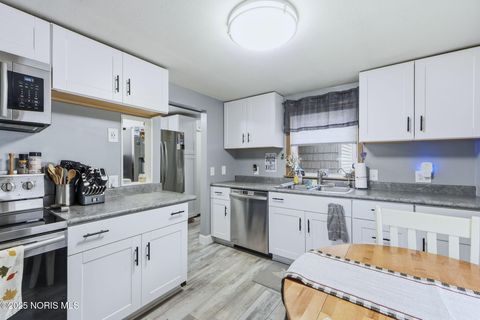 Tiny photo for 410 N Bryan Street, Hicksville, OH 43526 (MLS # 10001683)