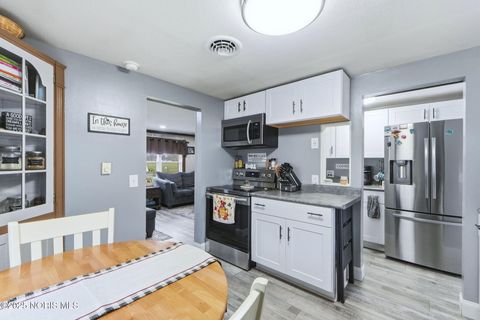 Tiny photo for 410 N Bryan Street, Hicksville, OH 43526 (MLS # 10001683)