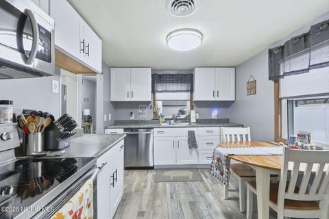 Tiny photo for 410 N Bryan Street, Hicksville, OH 43526 (MLS # 10001683)