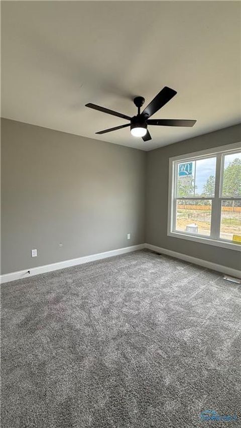 Tiny photo for 717 W Ironwood Drive, Rossford, OH 43460 (MLS # 10000318)